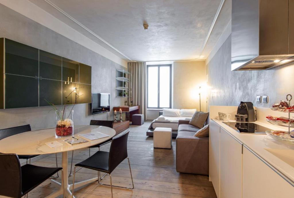 Milan Royal Suites - Centro Duomo Ngoại thất bức ảnh