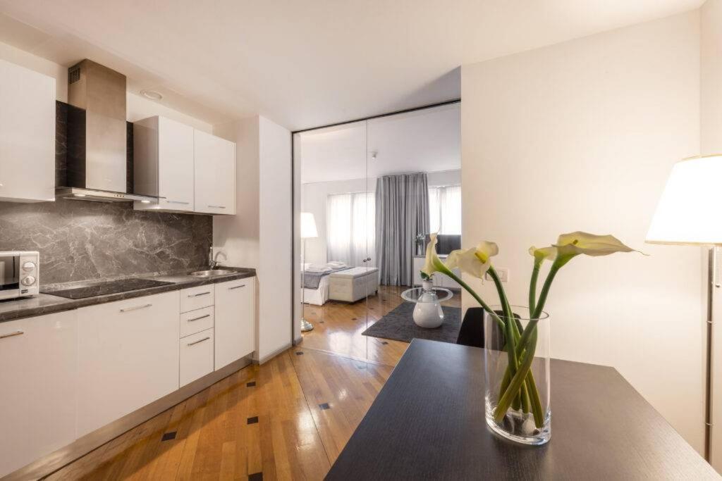Milan Royal Suites - Centro Duomo Ngoại thất bức ảnh
