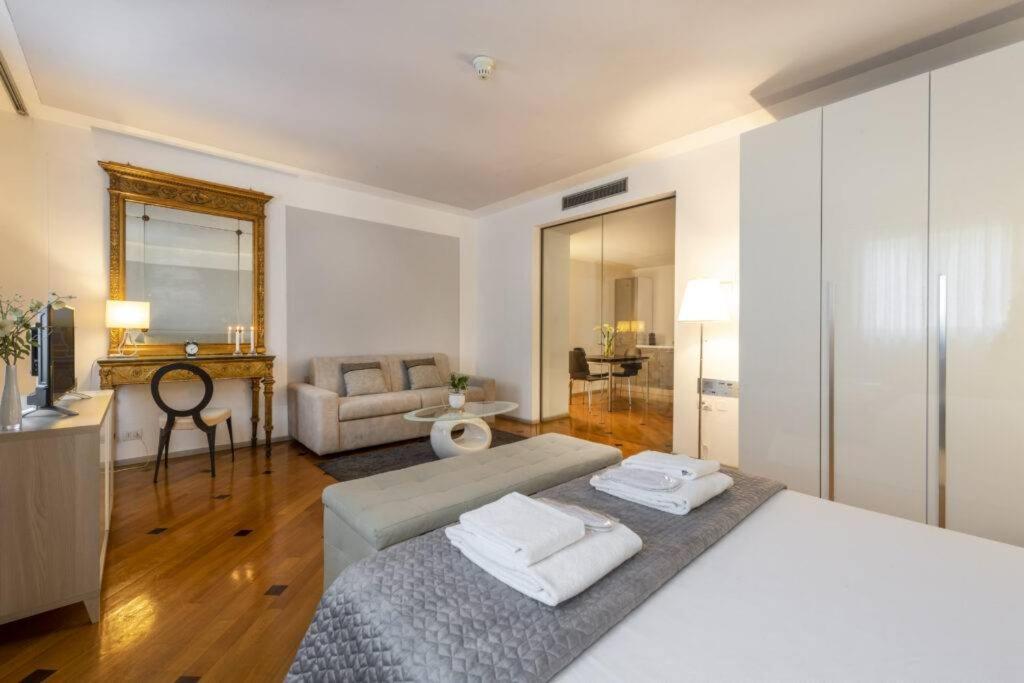 Milan Royal Suites - Centro Duomo Ngoại thất bức ảnh